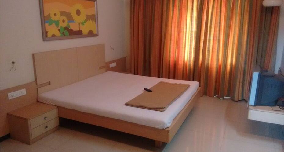 Hotel Rajvilas, Pune 1
